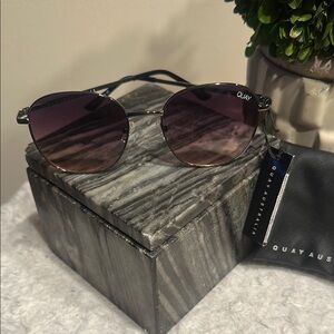 Quay Australia Black Gradient Sunglasses with Sleek Design “Jezabell”